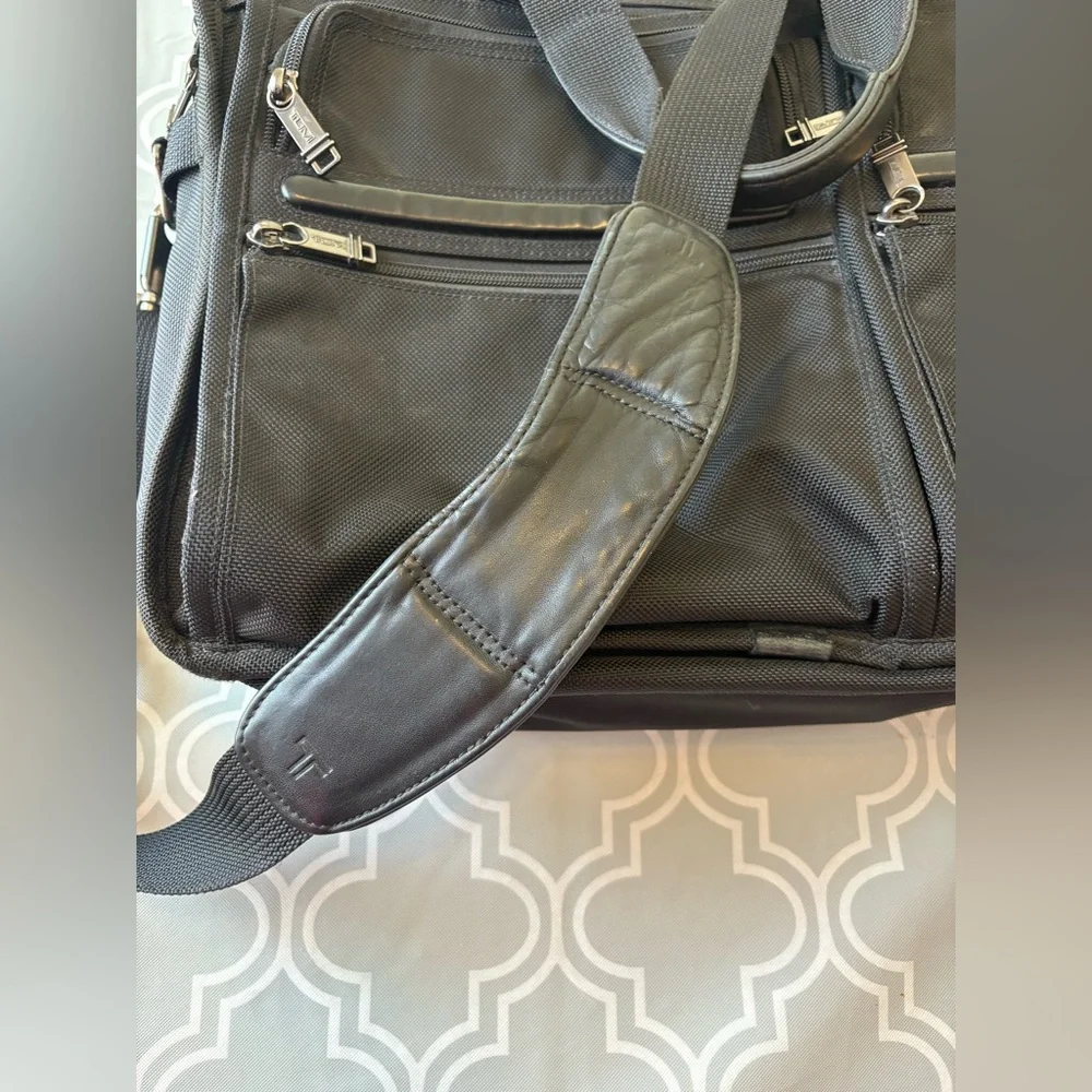 TUMI Alpha Ballistic Nylon W/Leather Trim Expandable Laptop Large Briefcase